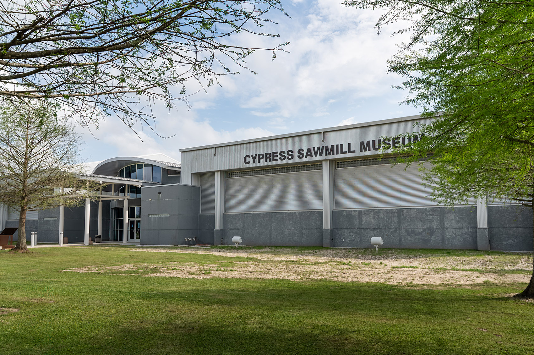 exterior of cypress sawmill museum in patterson louisiana