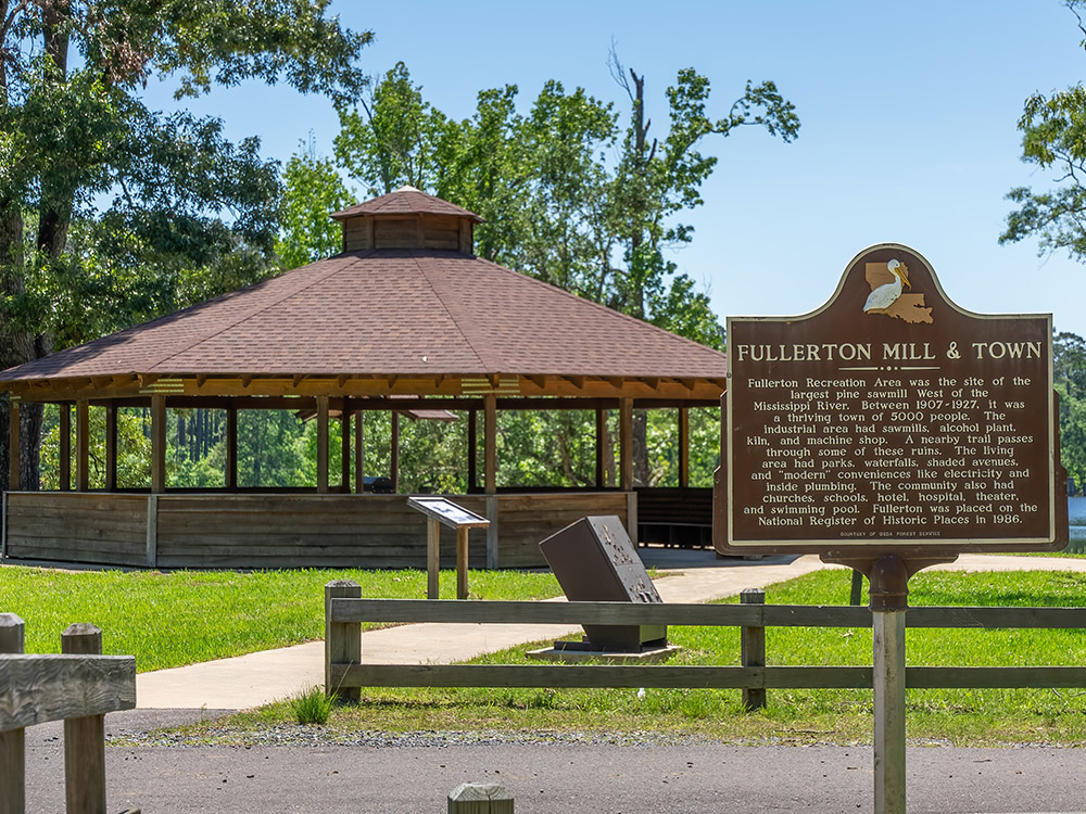 pavilion and historic marker at site of Fullerton Louisiana sawmill
