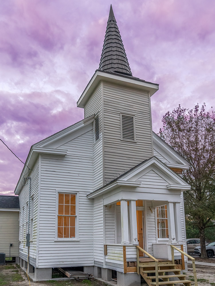old wooden presbyterian churh of twin steeples art center