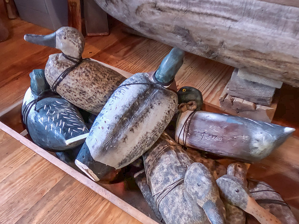 carved wood duck decoys