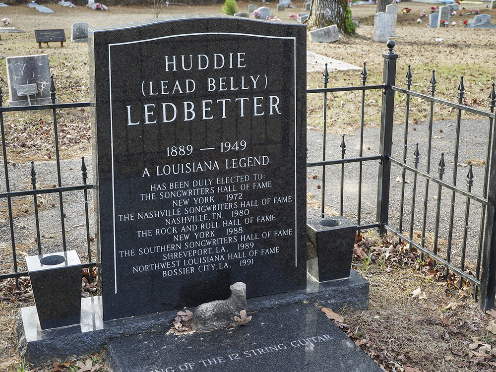 headstone for Huddie Lead Belly Ledbetter