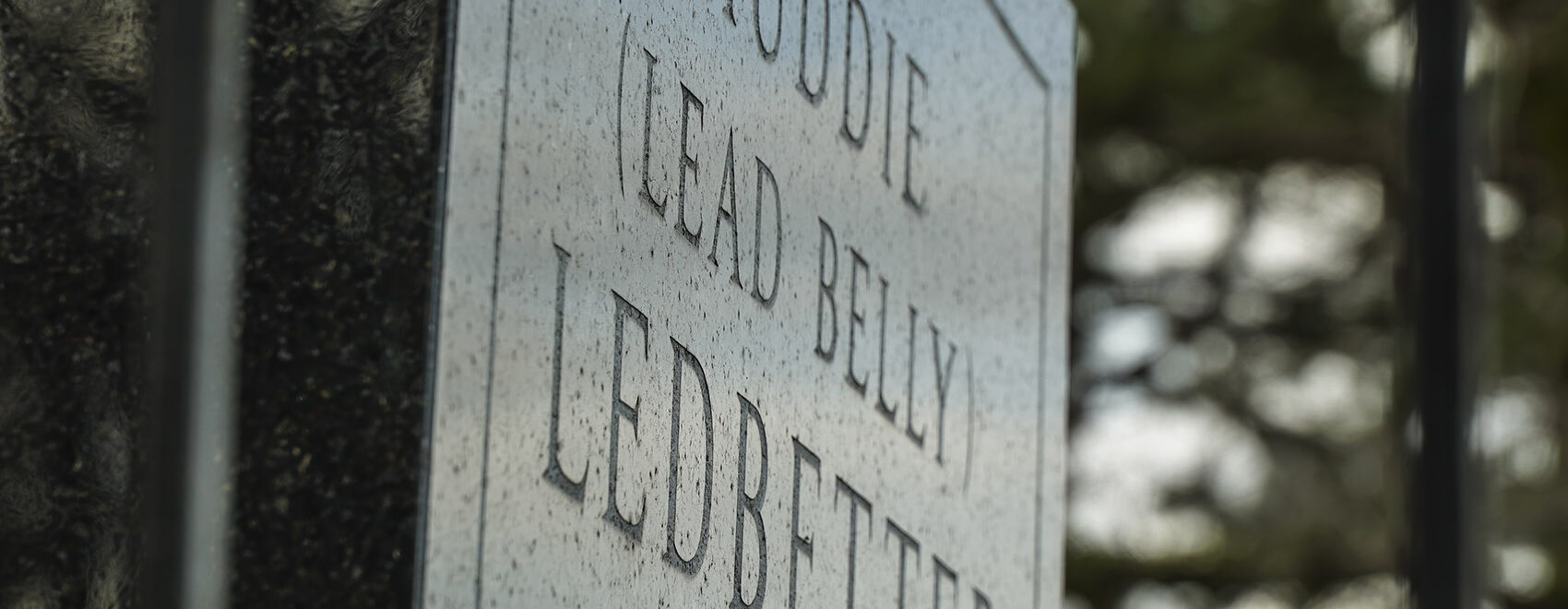grave site headstone of huddie lead belly ledbetter