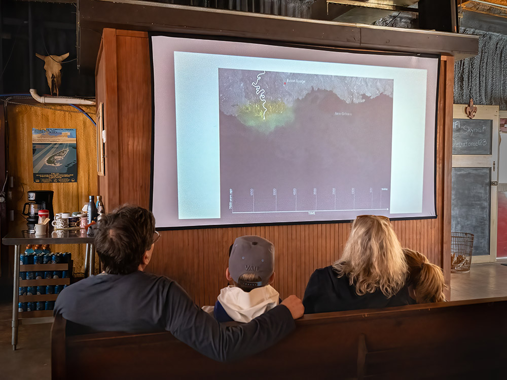 people viewing slideshow of the Mississippi River Delta